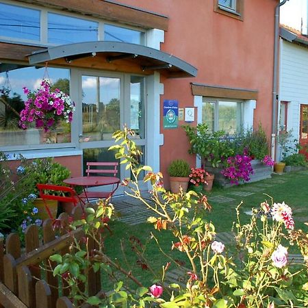 B&B La Maison Des Collines Autour Chambres D'Hotes La Chapelle  外观 照片