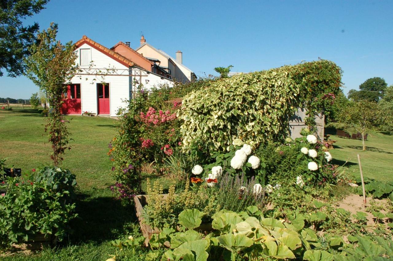B&B La Maison Des Collines Autour Chambres D'Hotes La Chapelle  外观 照片
