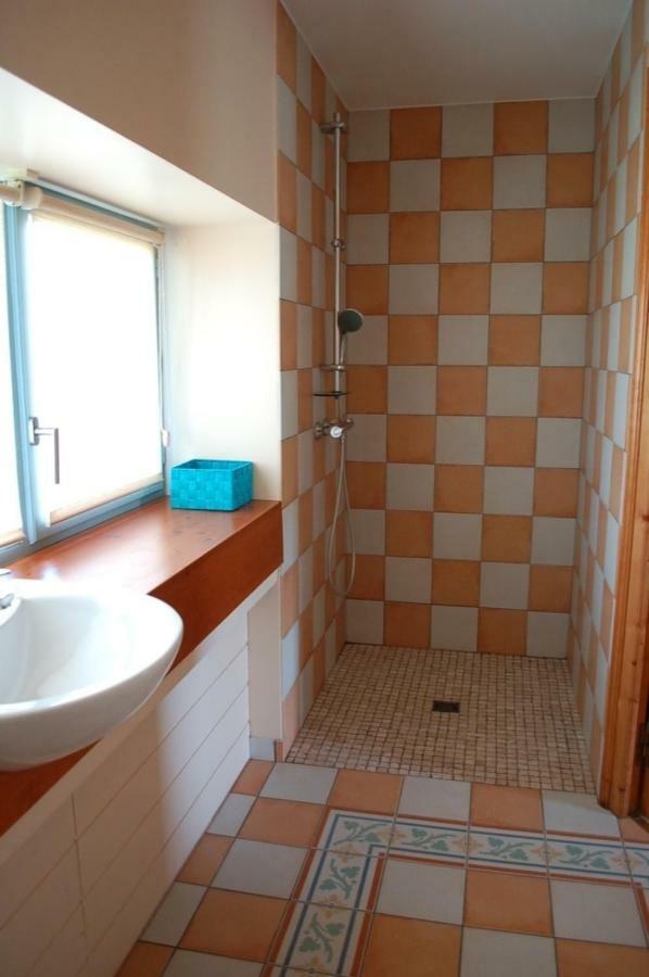 B&B La Maison Des Collines Autour Chambres D'Hotes La Chapelle  外观 照片